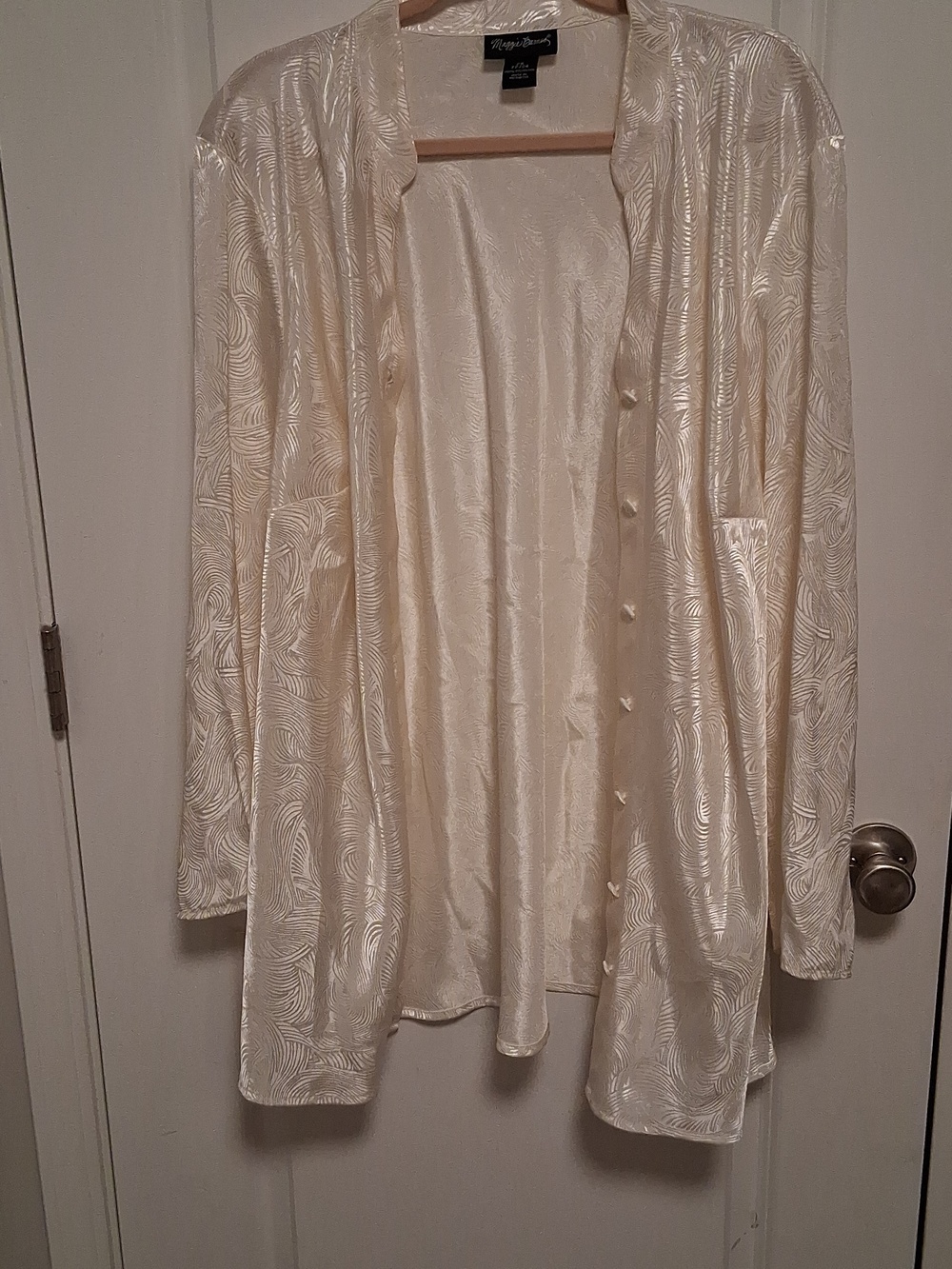 Alfred Dunner Shimmery Ivory Open-Front Cardigan with Embossed Swirl